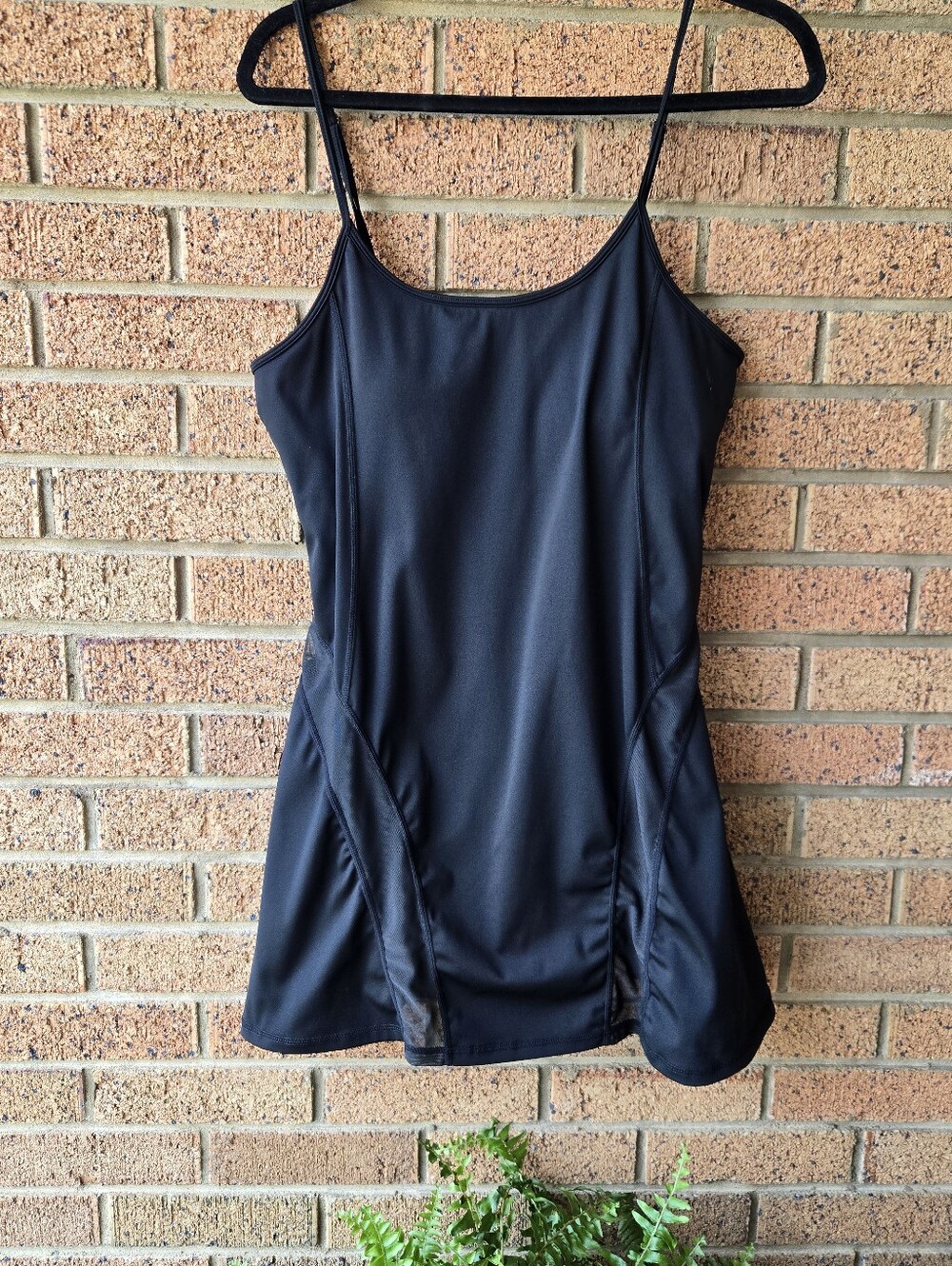 Mewin Black Athletic Exercise Dress with Built-In Shorts & Mesh Panels - Size L